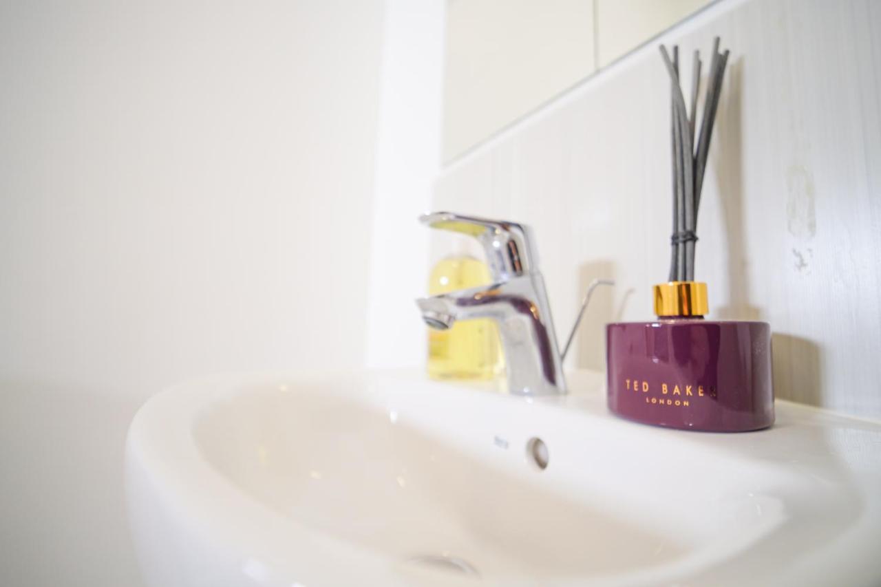 3 Bedroom House In Birmingham City Centre - Sleeps 6 Bagian luar foto